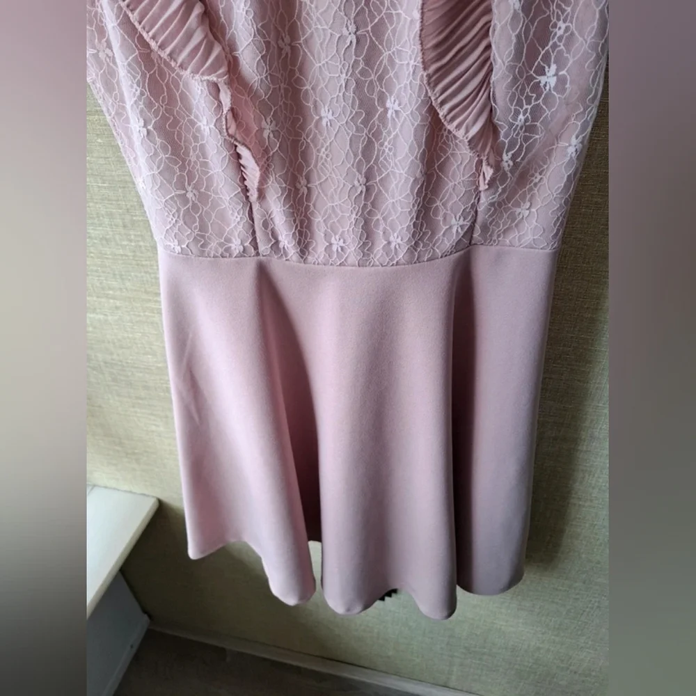 Pink Lace Ruffle Dress - Picture 3 of 5